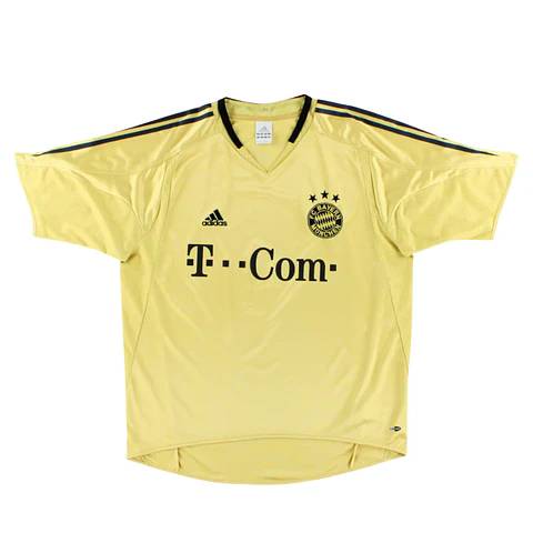 Bayern Away 04/05