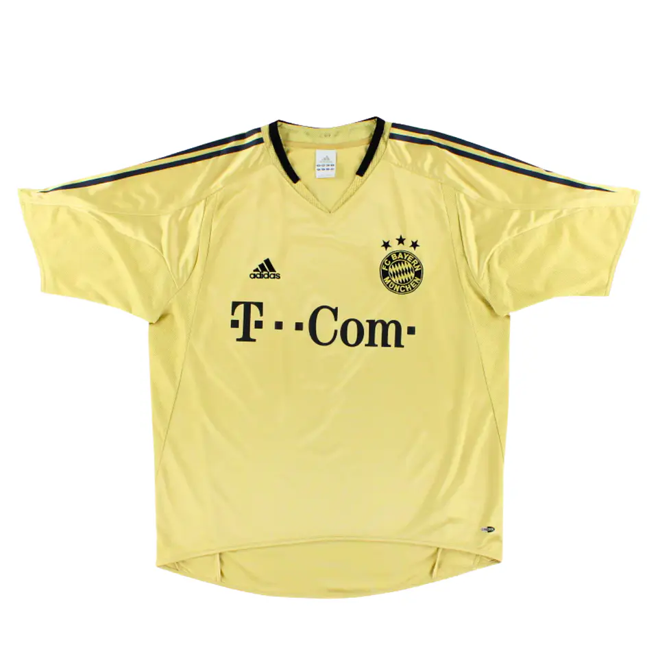 Bayern Away 04/05 1