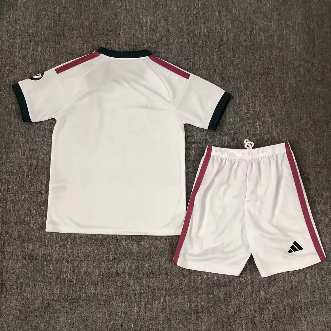 Real Madrid Home 26/27 Kit Criança 2