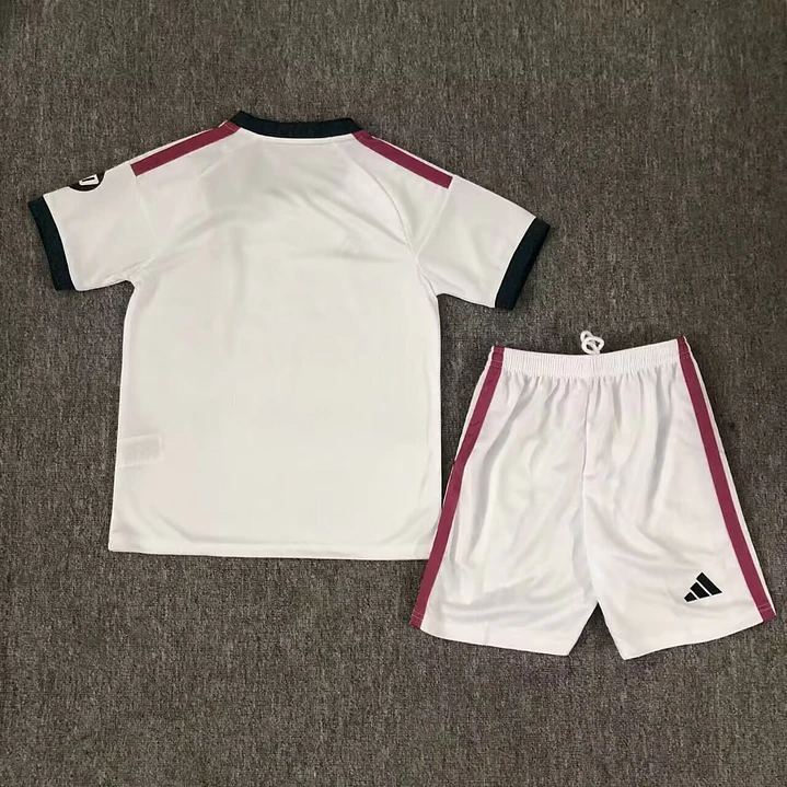 Real Madrid Home 26/27 Kit Criança 2