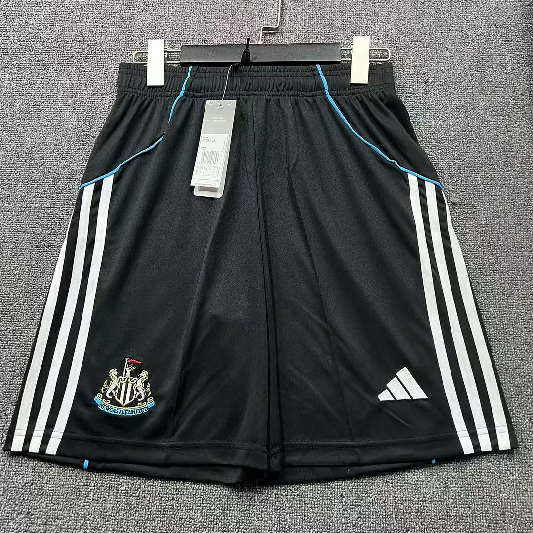 Newcastle Calções Home 25/26 1