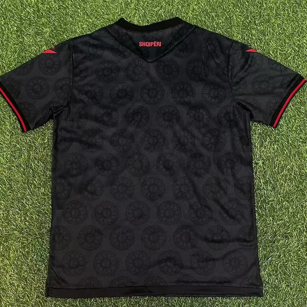 Albânia Third 26/27 3