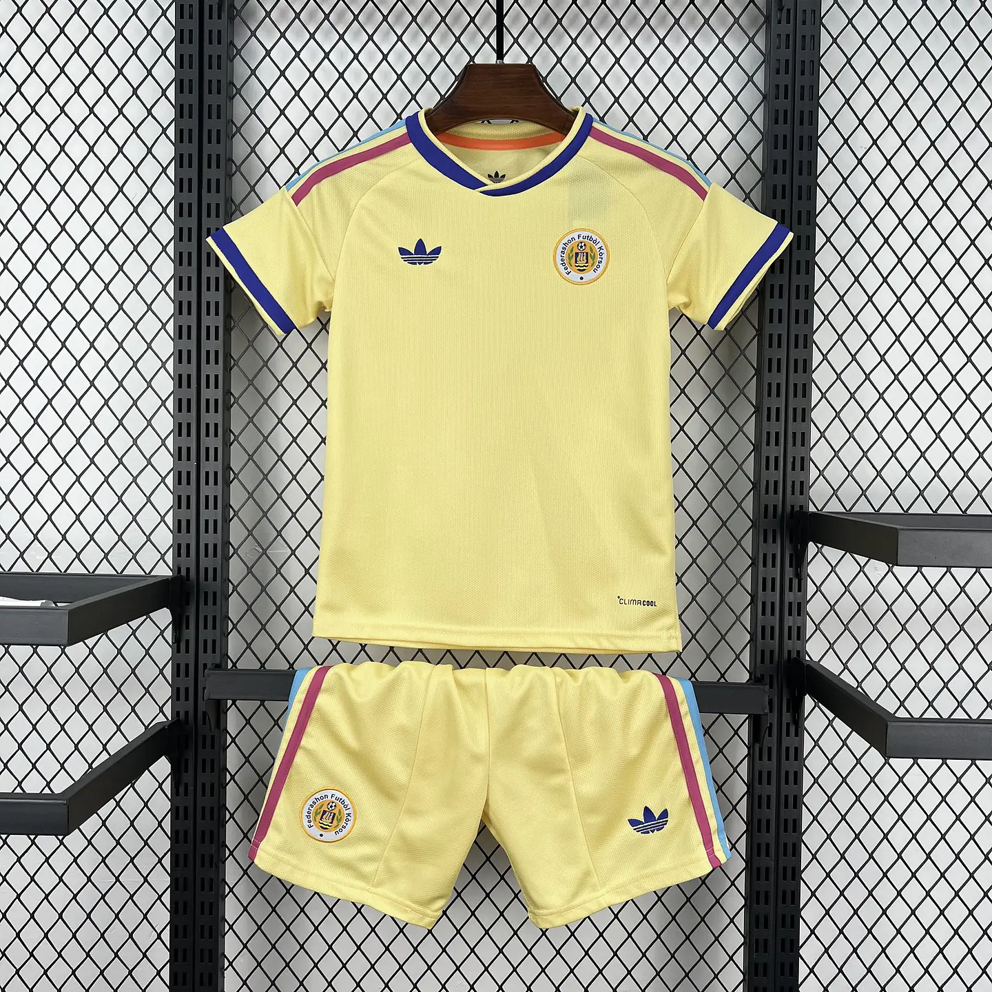 Curaçao Away Mundial 2026 Kit Criança 2