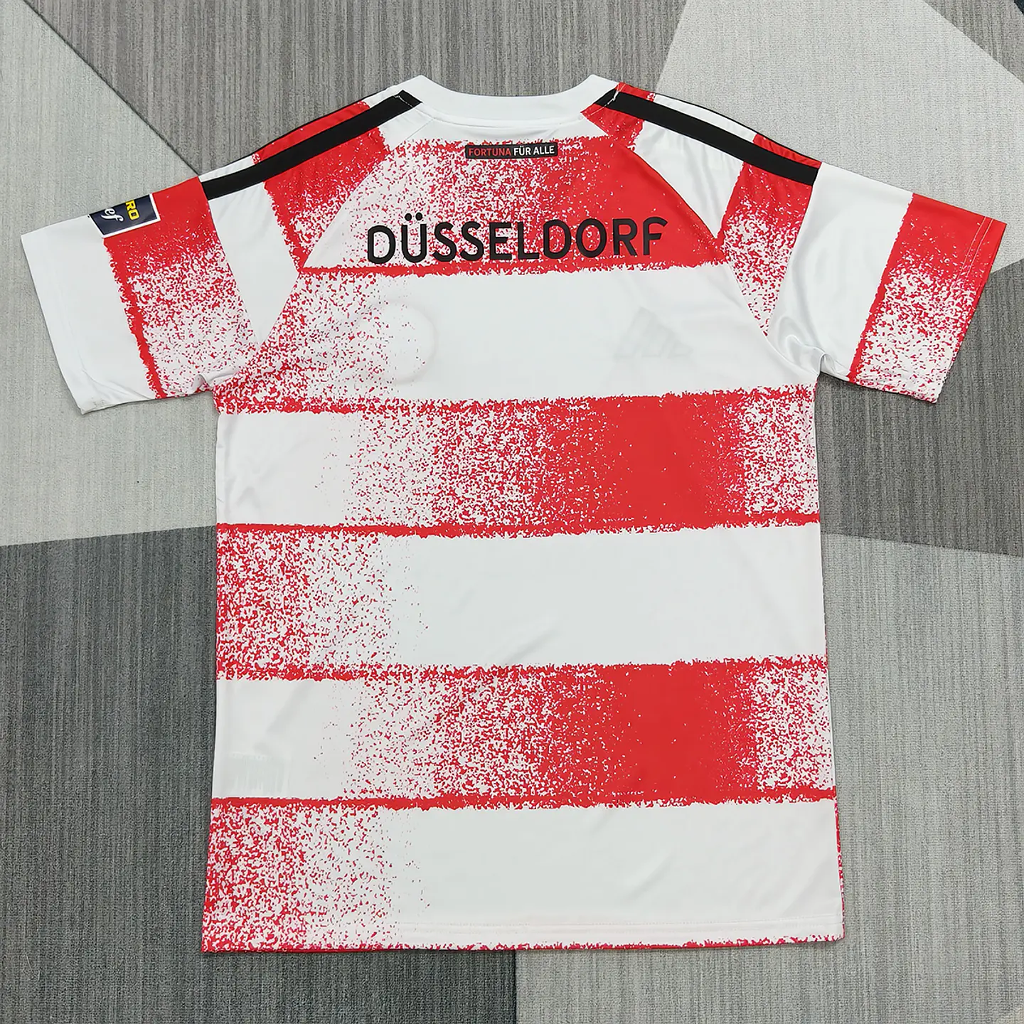 Dusseldorf Home 26/27 3