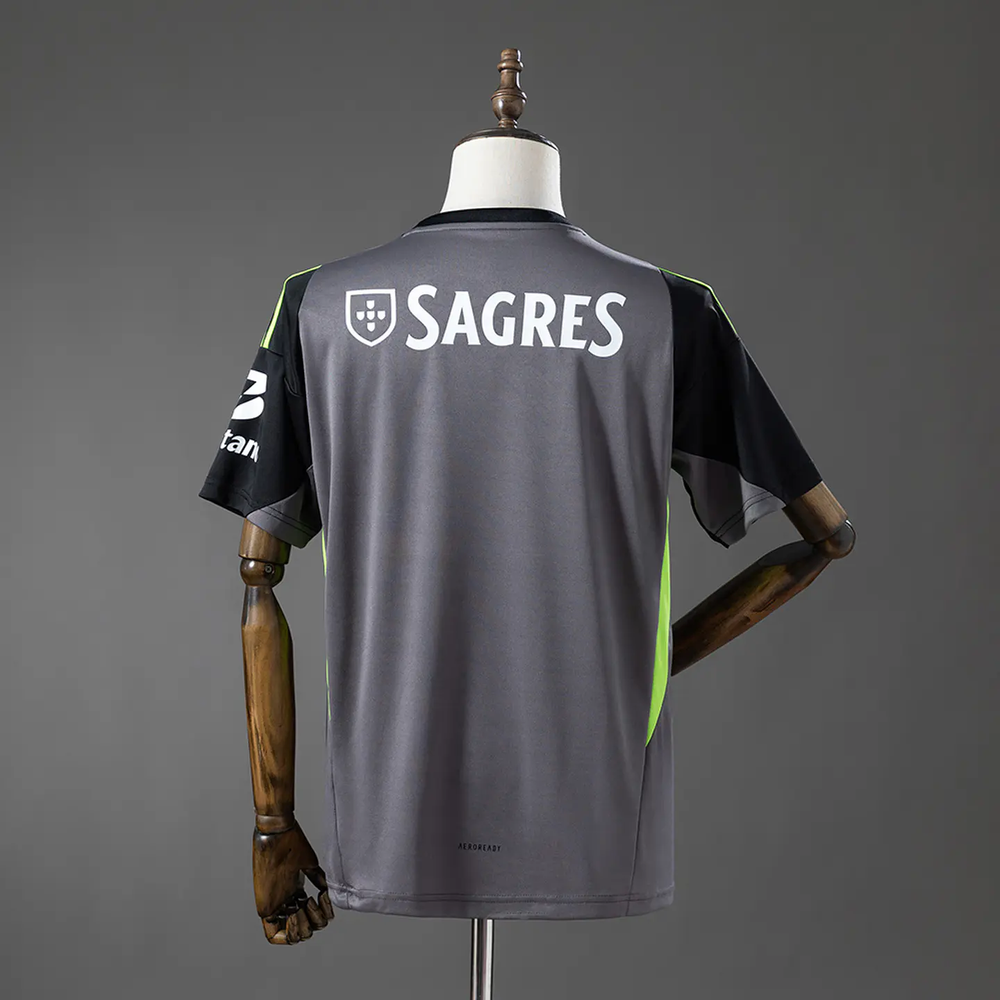 Benfica Guarda-Redes 26/27 3