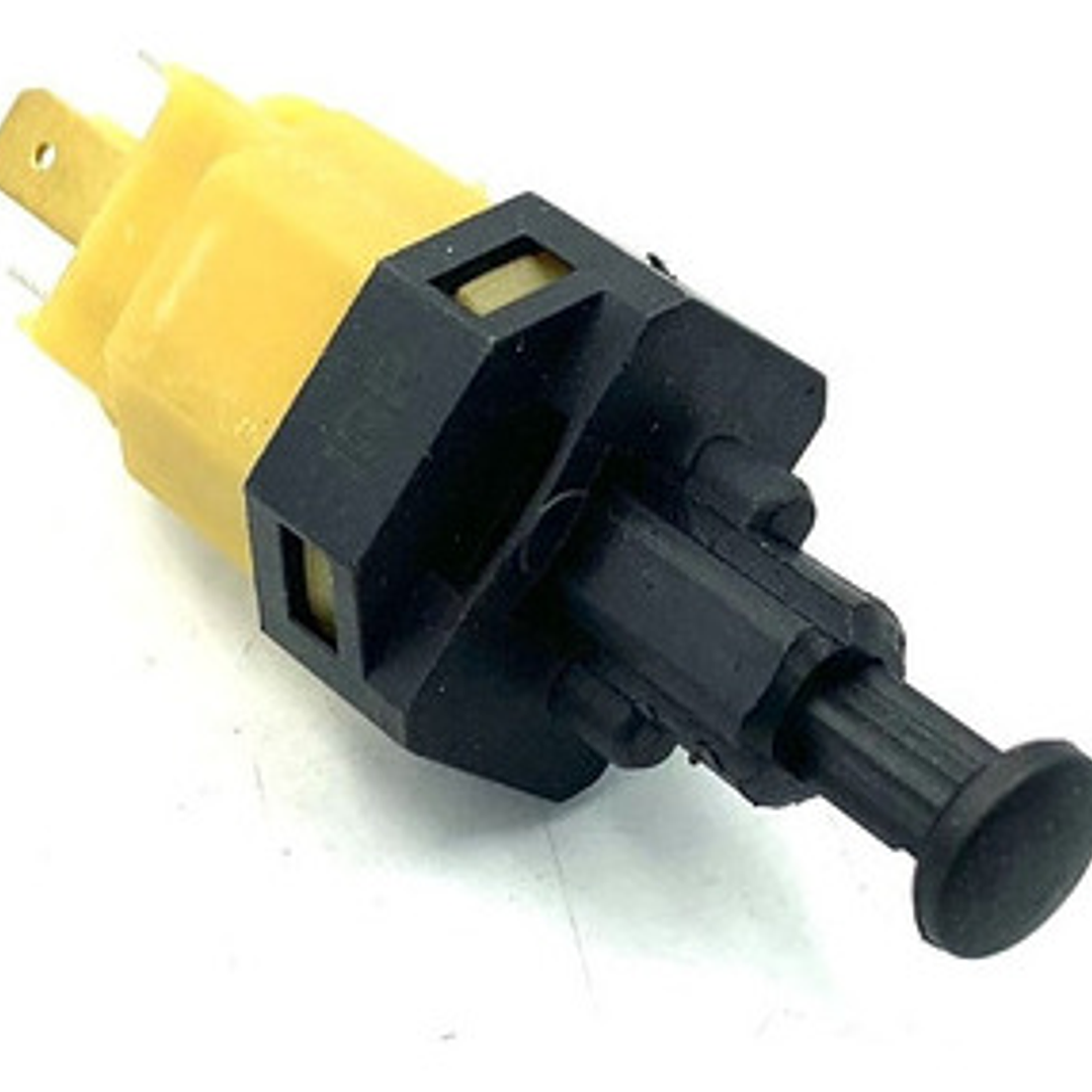 Sensor Switch Pedal Freno Chery Iq 0.8 1.1 2008-2014 3