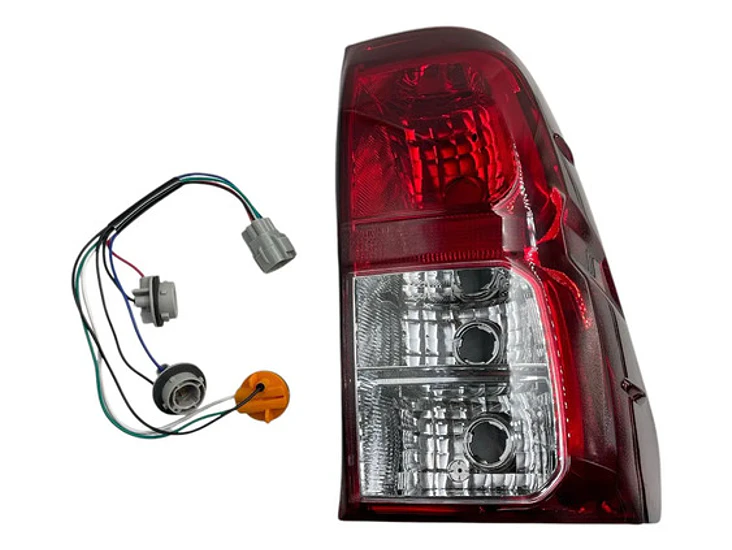 Farol Trasero Derecho Para Toyota Hilux 2.4 2016 - 2022 Derecho/pasajero 1