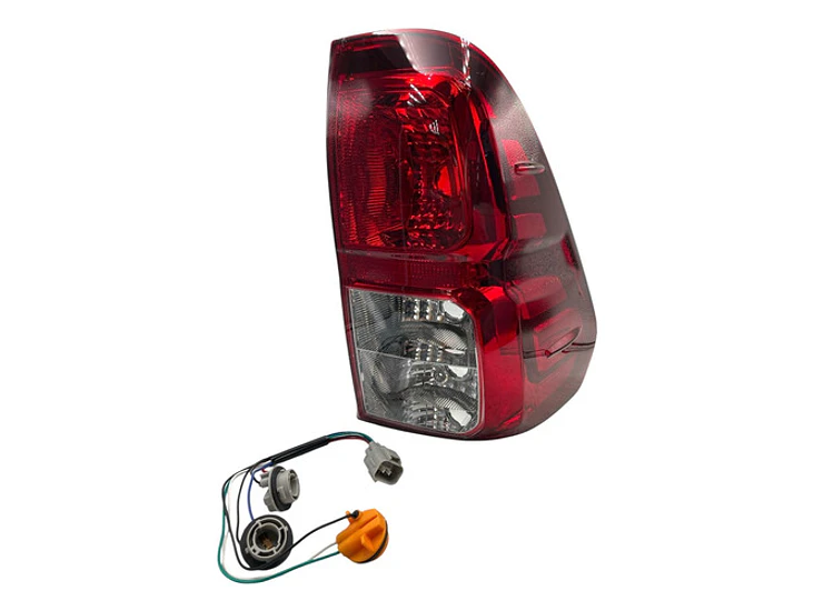 Farol Trasero Derecho Para Toyota Hilux 2.4 2016 - 2022 Derecho/pasajero 2
