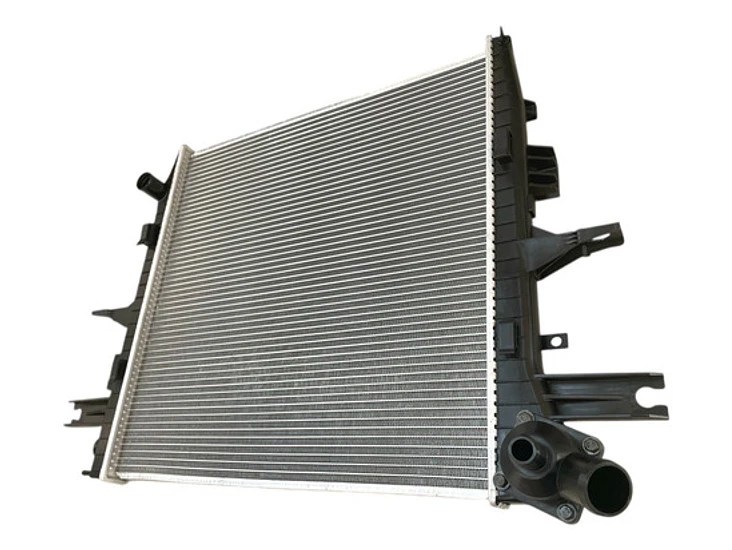 Radiador Motor Para Mahindra Scorpio 2.2 2010-2018 2