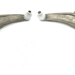 Bandeja Suspens ( El Par) Opel Astra Enjoy 1.4 1.6 2011-2017