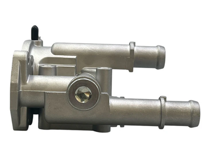 Base O Caja Termostato Chevrolet Tracker 1.8 2014-2018 F18d 5