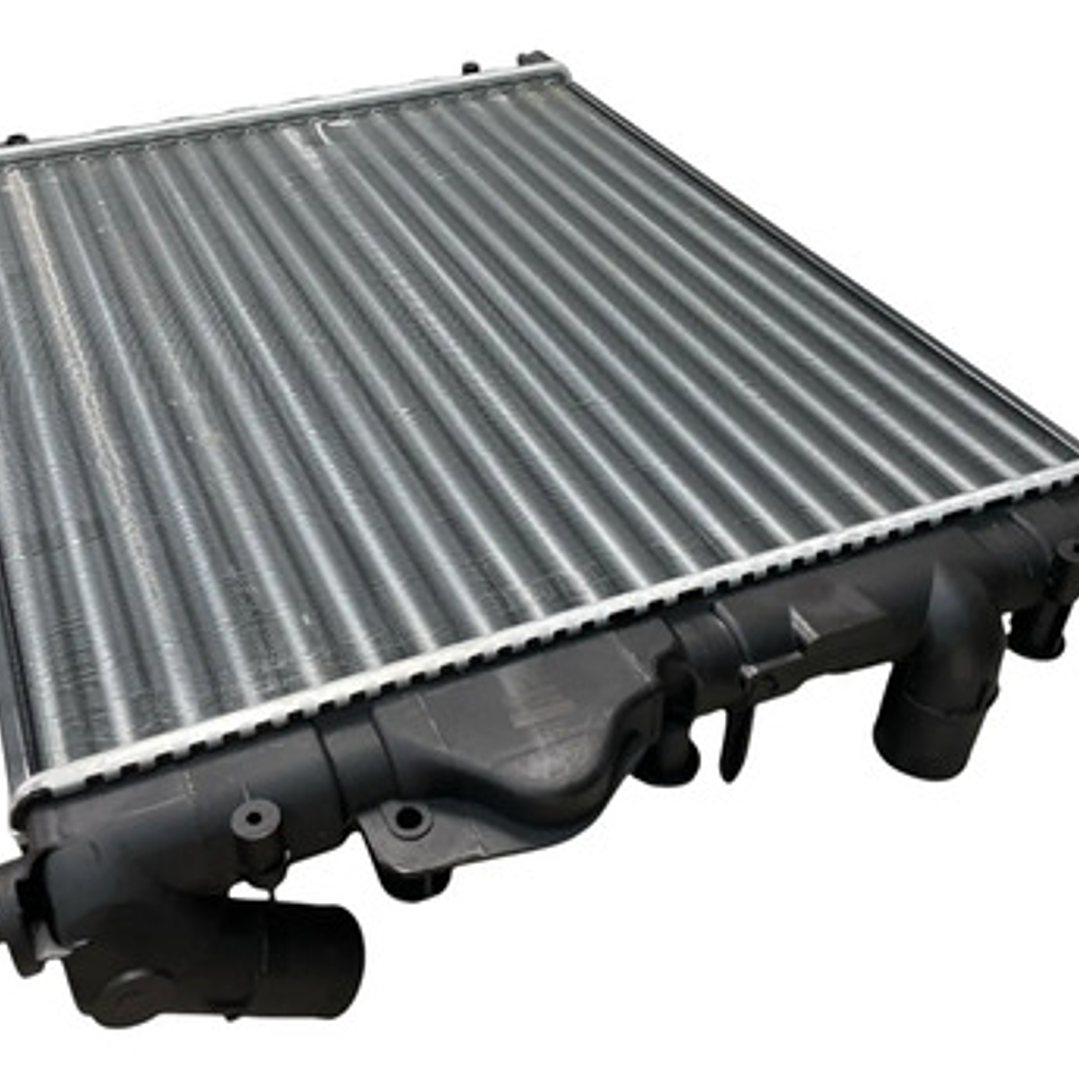 Radiador Motor Para Renault Clio 1.6 2000 - 2008 1