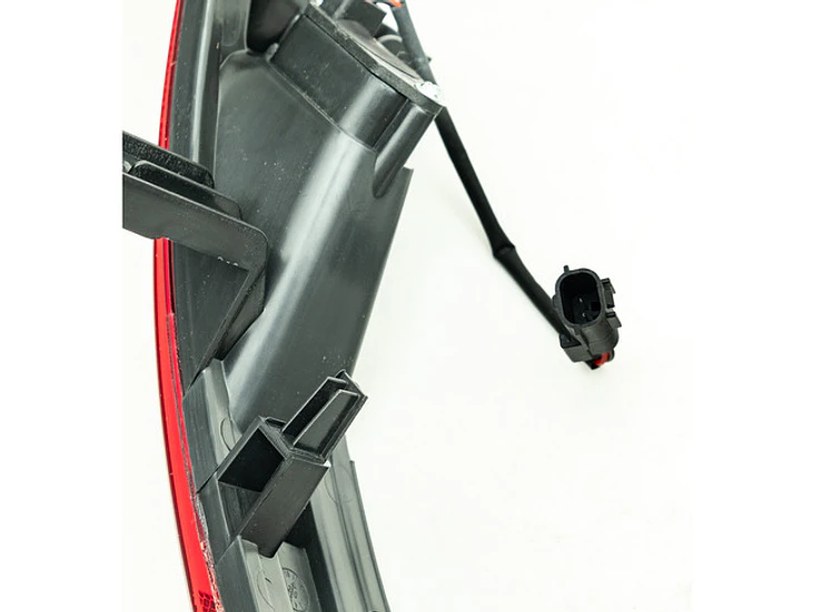 Neblinero Trasero Derecho Chery Tiggo 8 Pro 2022-2024 5