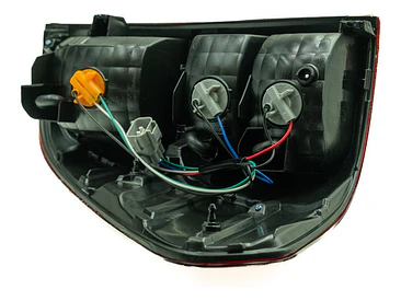 Foco Hilux Tras Der Con Cable 2016 2018 Izquierdo Rojo 2