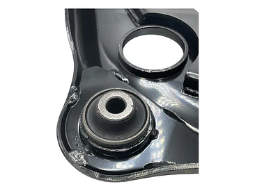 Bandeja Suspensión Nissan Kicks 1.6 2016-2024 (par) 9