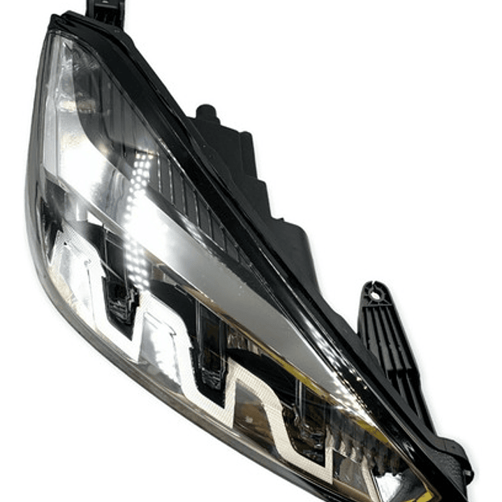 Óptico Derecho Chery Tiggo 7 Pro 1.5 2021-2023 (borde Negro) Derecho 2