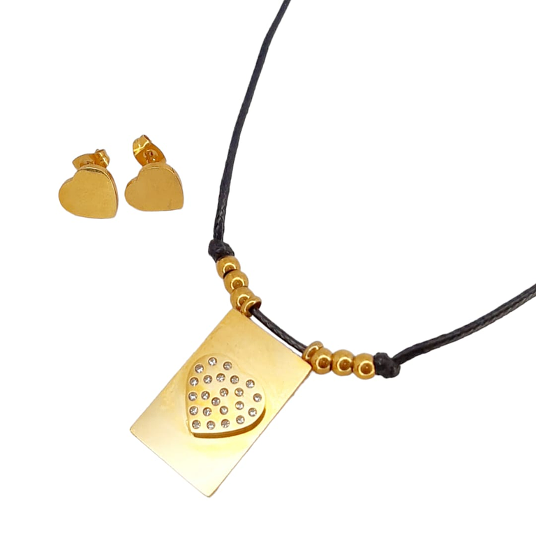 Juego de Aretes y Collar en Acero Diseño Corazón Dorado