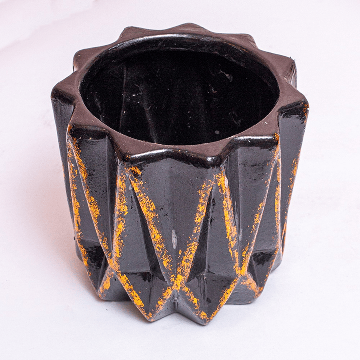 Matera Negra Con Lineas Doradas 2