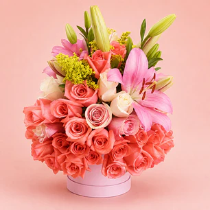 Arreglo Floral Magia Lirios y Rosas