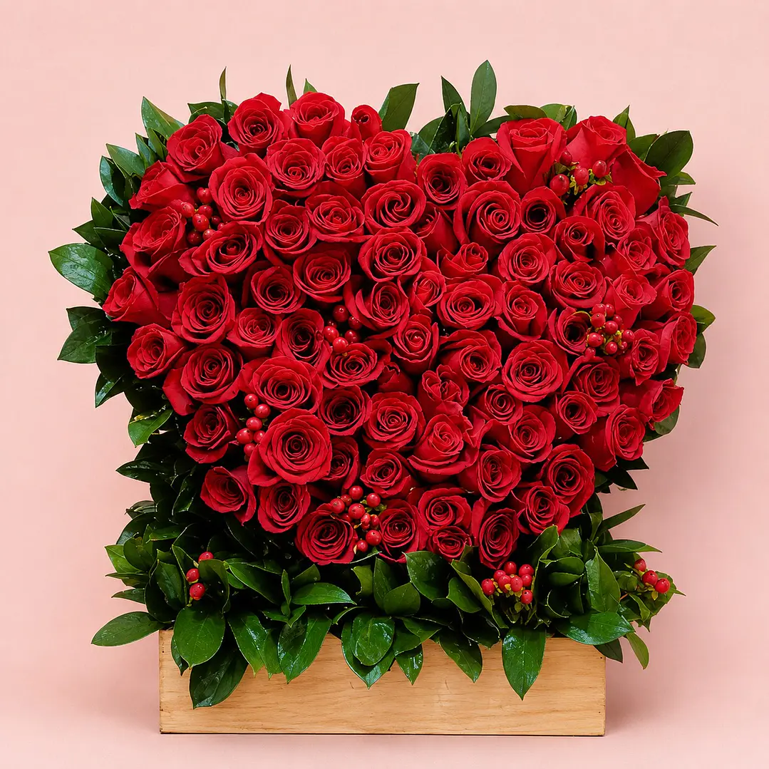Arreglo floral Corazón de Rosa Grande  1