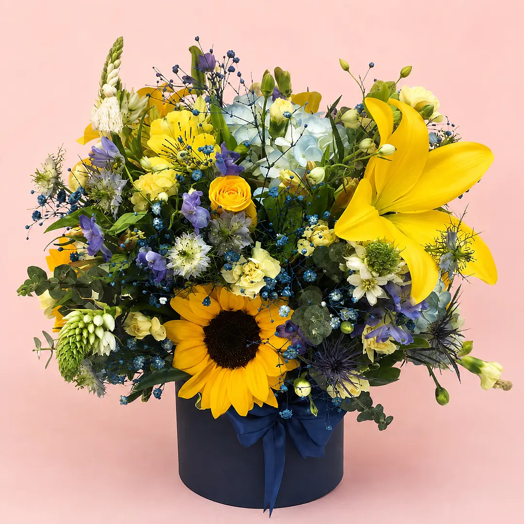 Arreglo Floral Blue Garden Lirios Girasoles Rosas 1