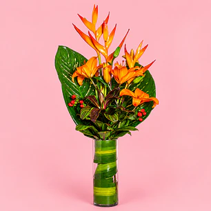 Arreglo Floral Tropical En Jarrón
