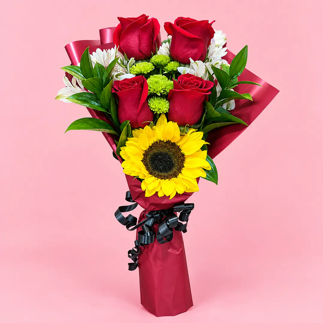 Bouquet Mini Rosas y Girasol 1