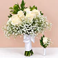 🤍👑 Ramo de Novia Blancanieves + Prendedor Floral para Novio - Miniatura 1