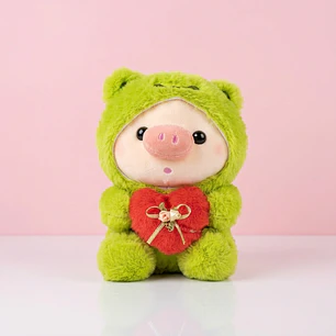🐷💚 Cerdito de Peluche con Disfraz de Ranita y Corazón Rojo – Un Abrazo Lleno de Amor ❤️