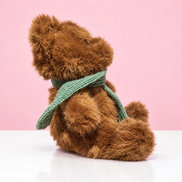 🧸🌼 Osito de Peluche Café con Bufanda Verde – Dulce y Tierno 💚 2