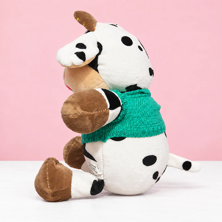 🐮💚 Vaquita de Peluche con Suéter Verde – Dulce y Adorable 🌸 3