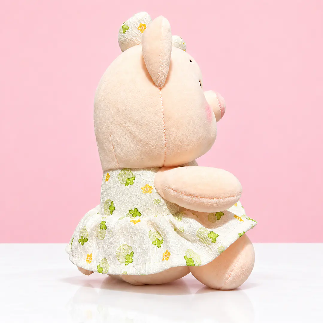 🐷🎀 Cerdita de Peluche con Vestido Floral – Dulce y Encantadora 💕 2