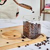 Frasco de Vidrio Triangular con Tapa de Bambú Pequeño