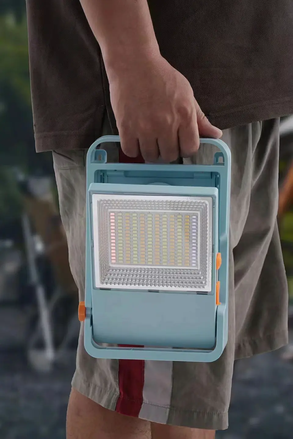 Lámpara Reflector con Panel Solar LED 150W Portátil con Control Remoto 10