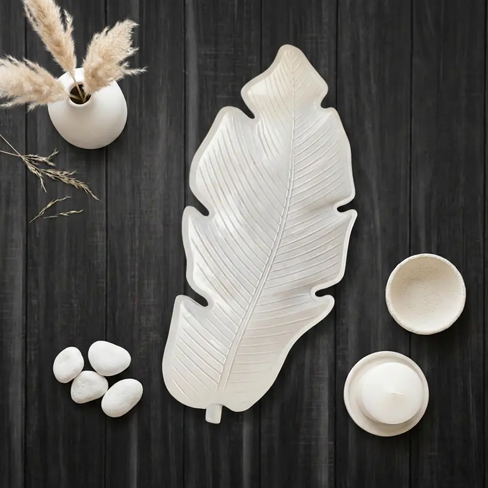 Hoja Decorativa de Madera Blanca 46 cm 2