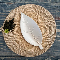 Hoja Decorativa de Madera Blanca 28 cm