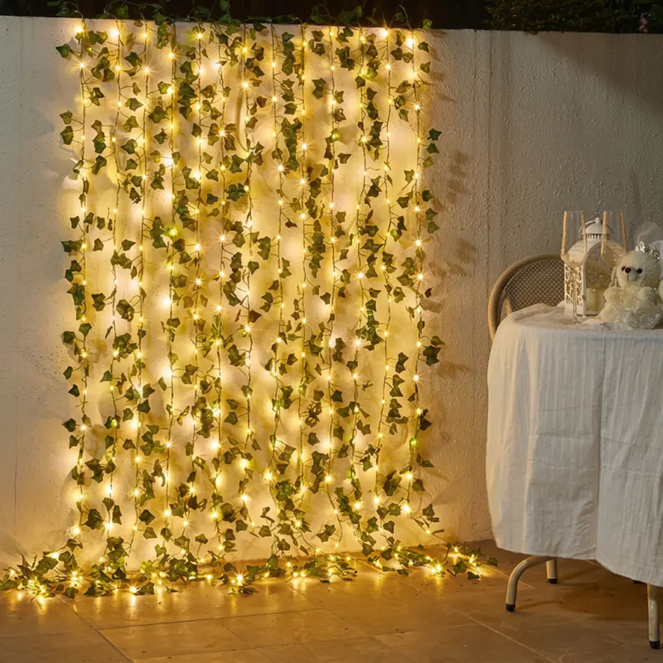 Cascada Solar Decorativa de Hojas con Luz LED Cálida 4