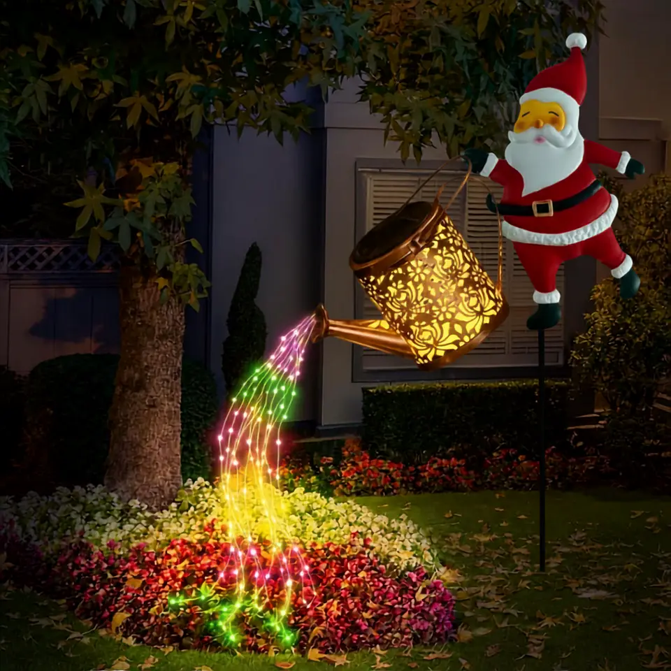 Regadera Viejito Pascuero: Luz Solar LED para tu Jardín Navideño 3