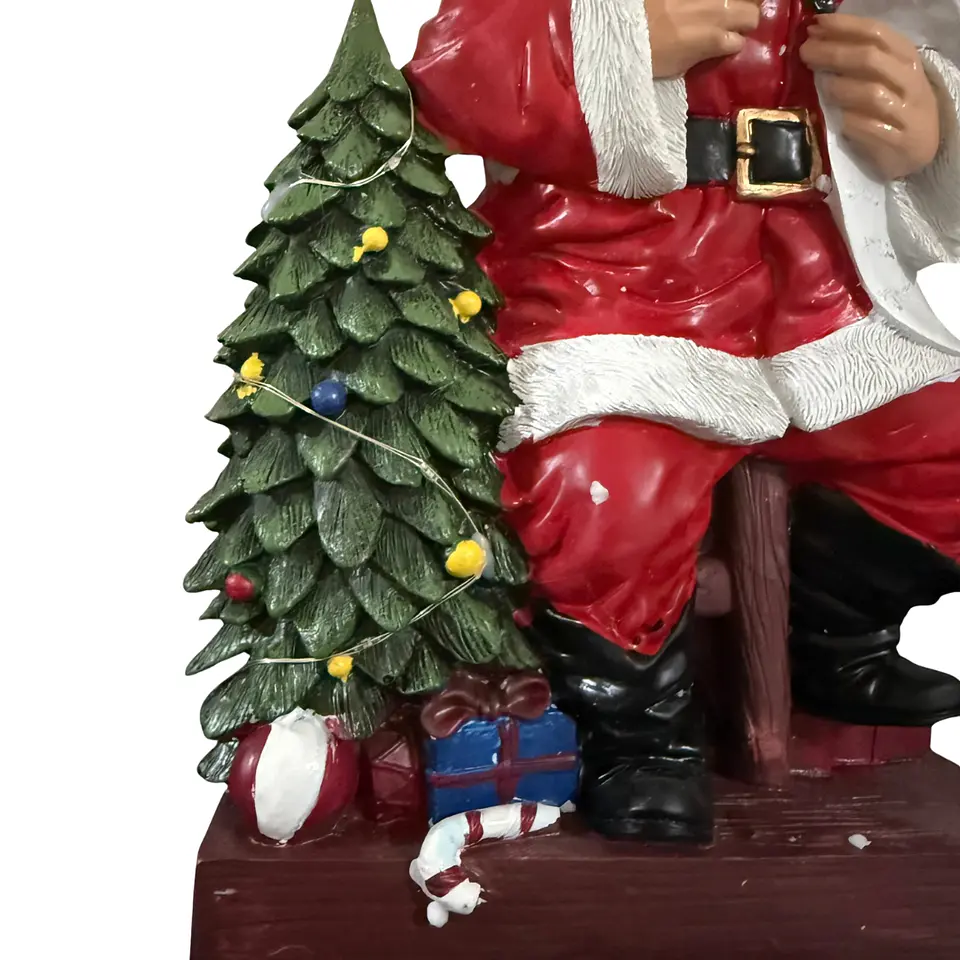 Viejito Pascuero Sentado Leyendo Carta con Luz LED 33 cm 6