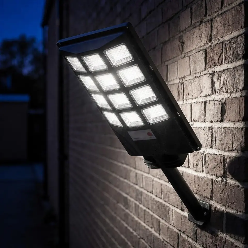 Foco Solar LED 800W 70 cm con Sensor y Control Remoto 1