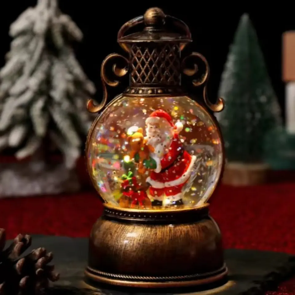 Lámpara Farol Navideño LED Musical con Nieve en Movimiento 20 cm 4