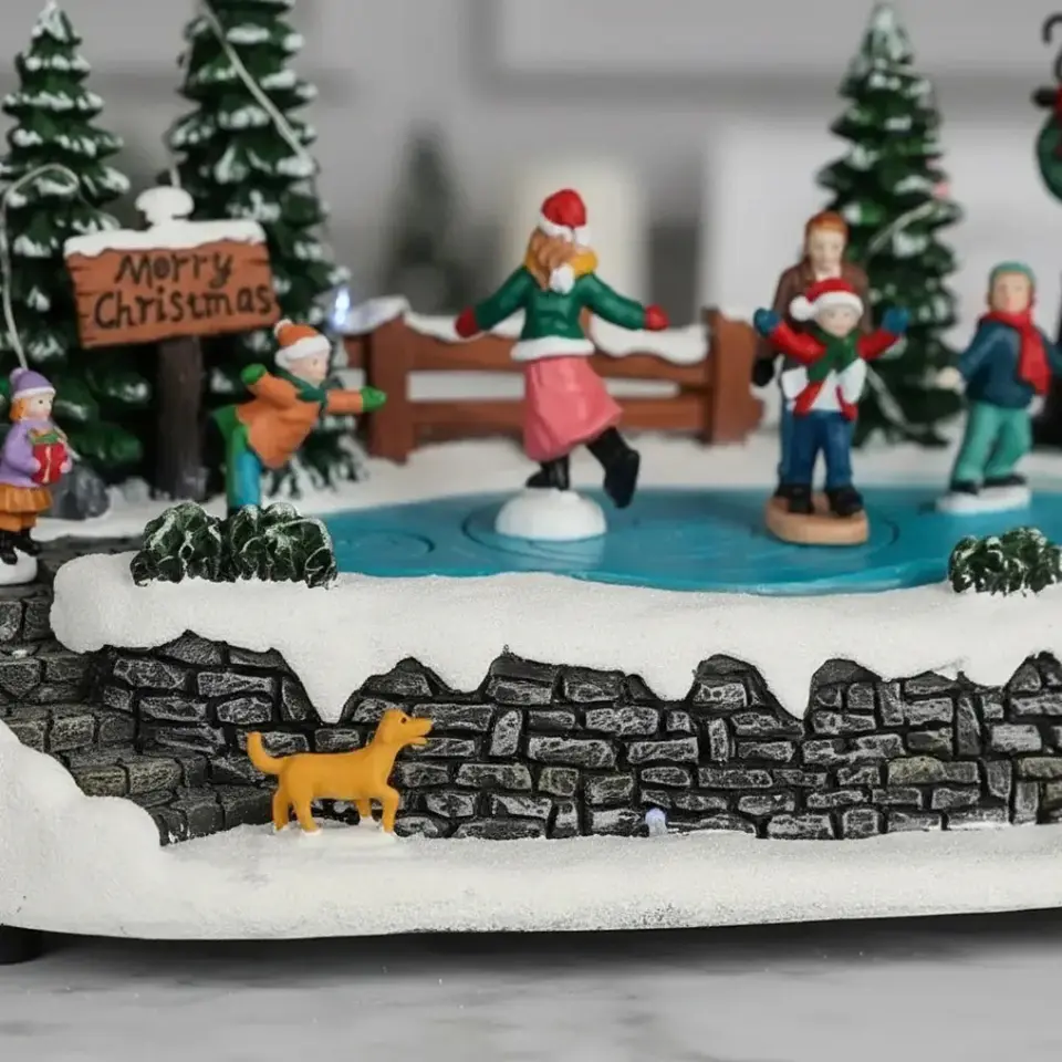 Villa Navideña Pista de Patinaje Musical LED con Movimiento 25 cm 3