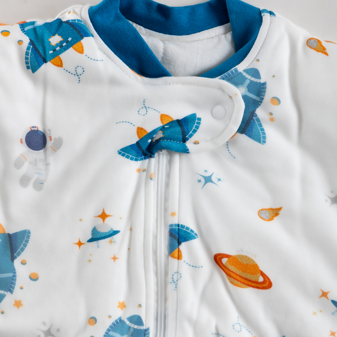 Saquito de dormir Termorregulador Tog 3.5 talla 6 a 18 meses Aventura Cósmica Enterito 4