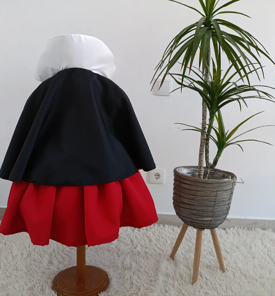 Vestido Dama de Capas 3