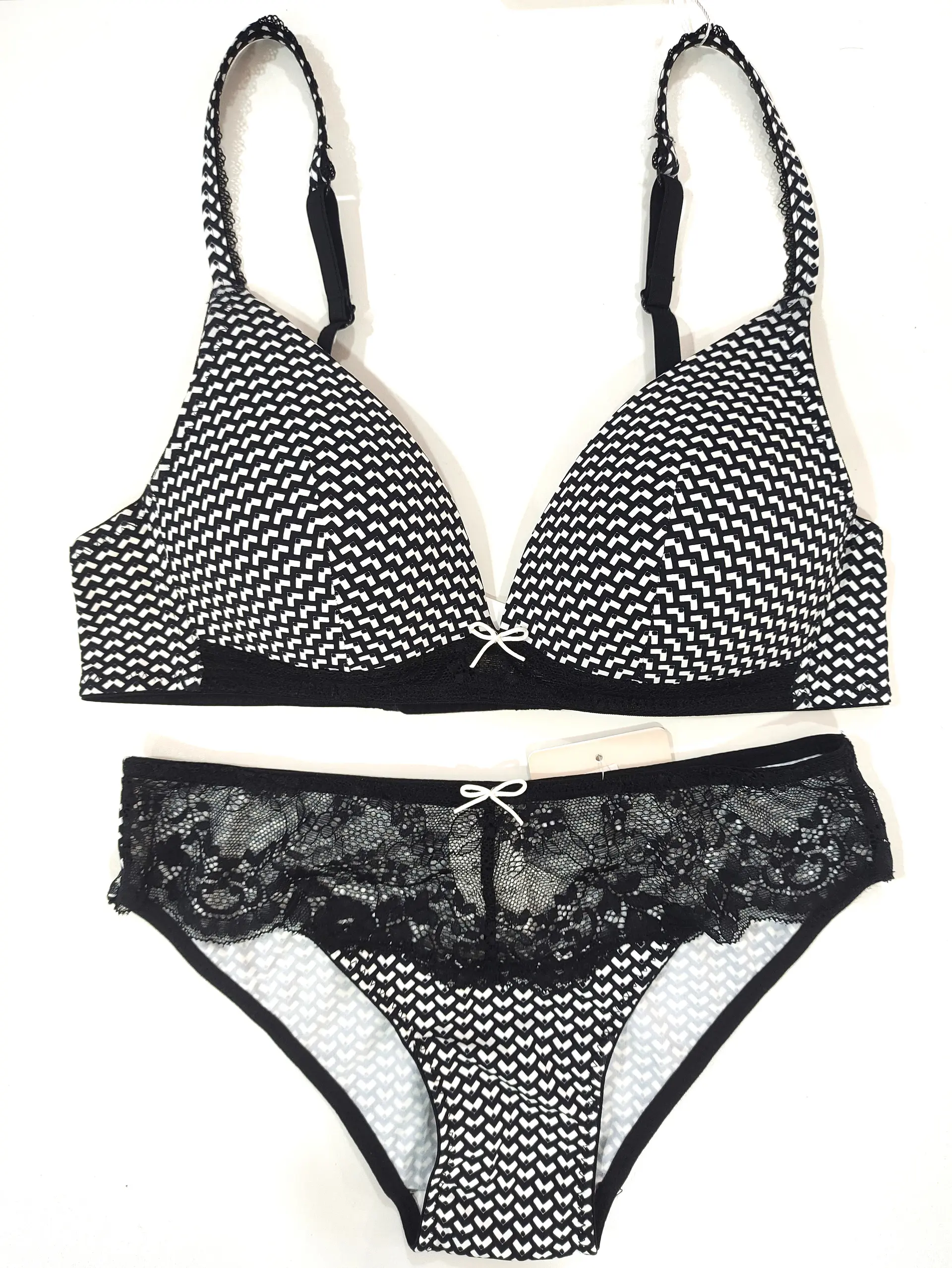 Conjunto de lingerie triangular 1