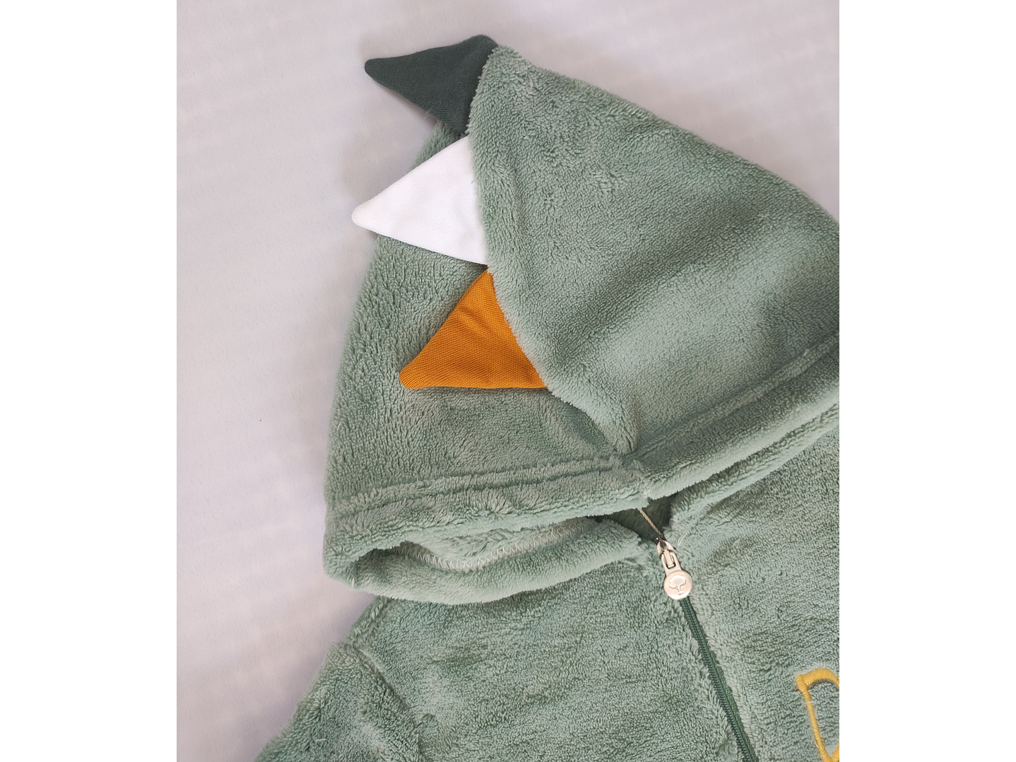 Casaco de bebé com capuz 