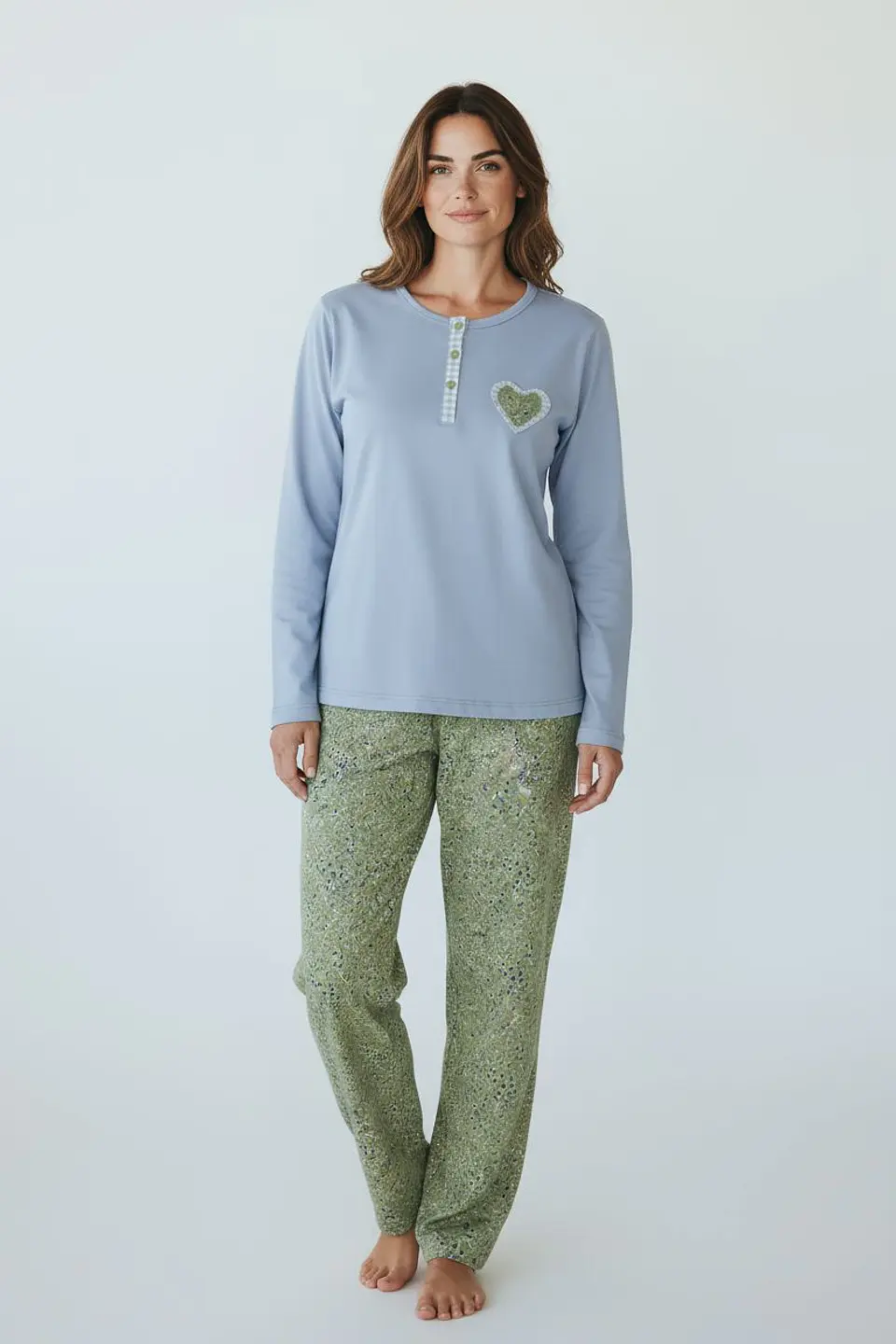 Pijama de mulher em algodão com carda 1