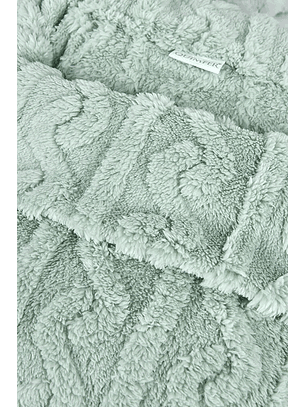 Poncho de senhora com trabalhado em tranças