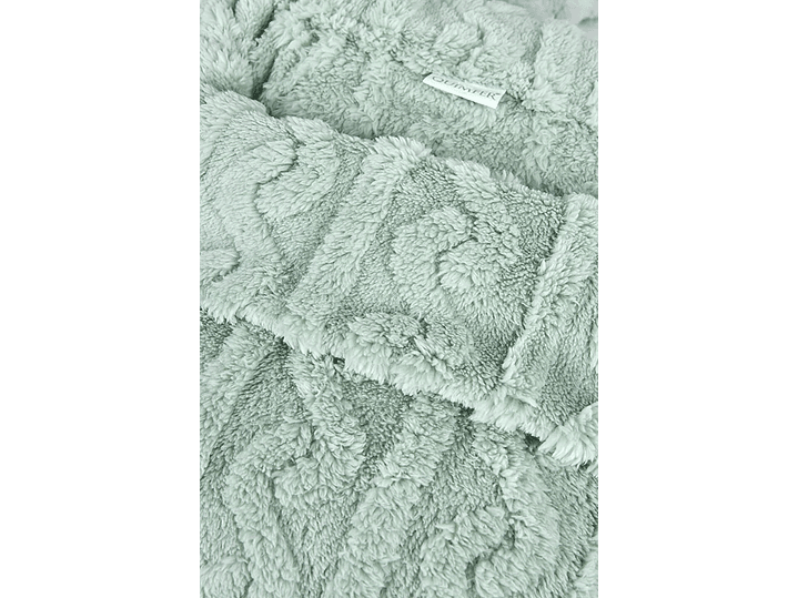 Poncho de senhora com trabalhado em tranças 2