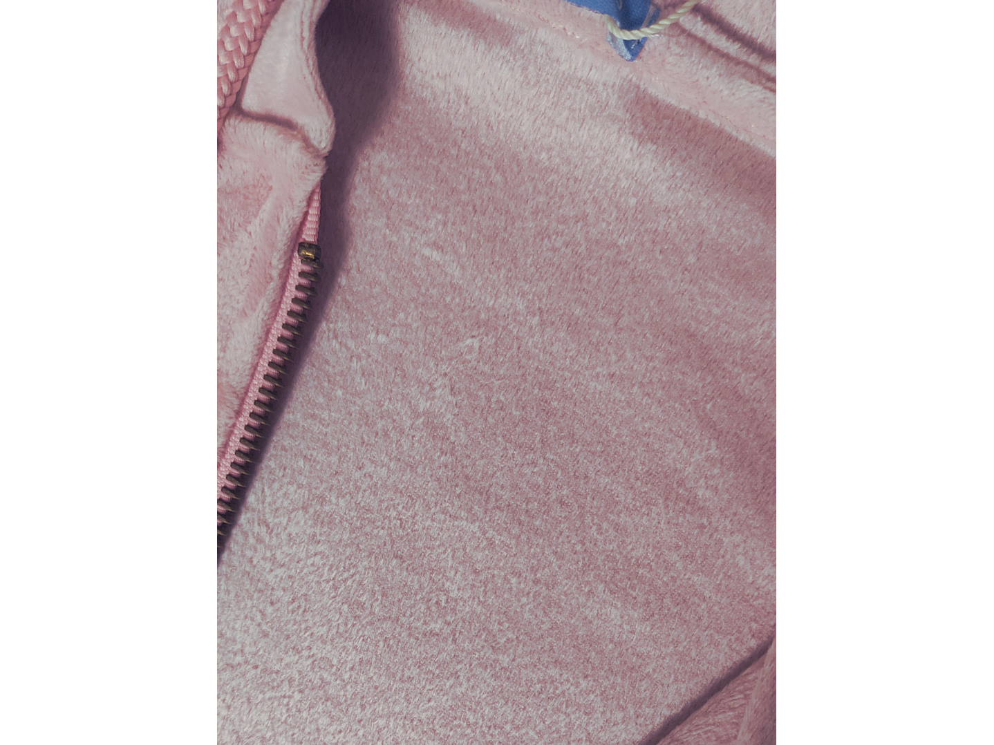 Casaco em veludo com capuz e fecho  4